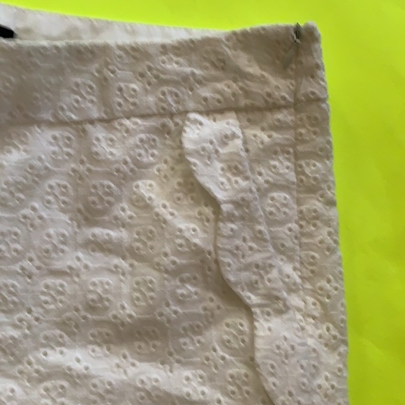 CYNTHIA ROWLEY WHITE EYELET EMBROIDERED SHORTS 6 SUMMER - Picture 3 of 11